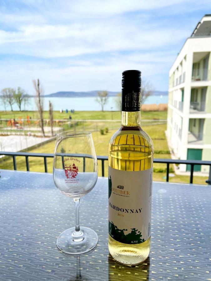 Vízpart Honvéd Apartman Balatonlelle Exterior foto