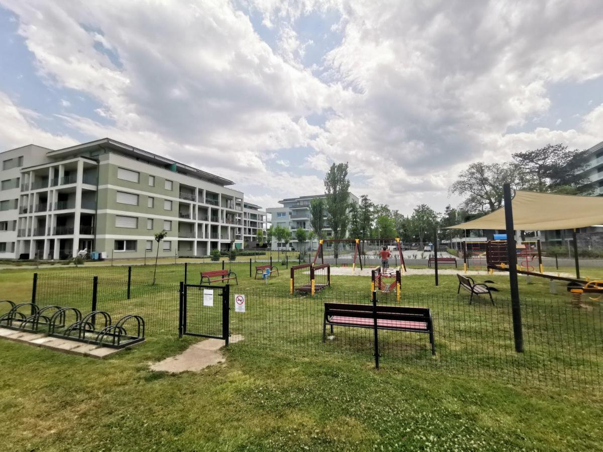 Vízpart Honvéd Apartman Balatonlelle Exterior foto